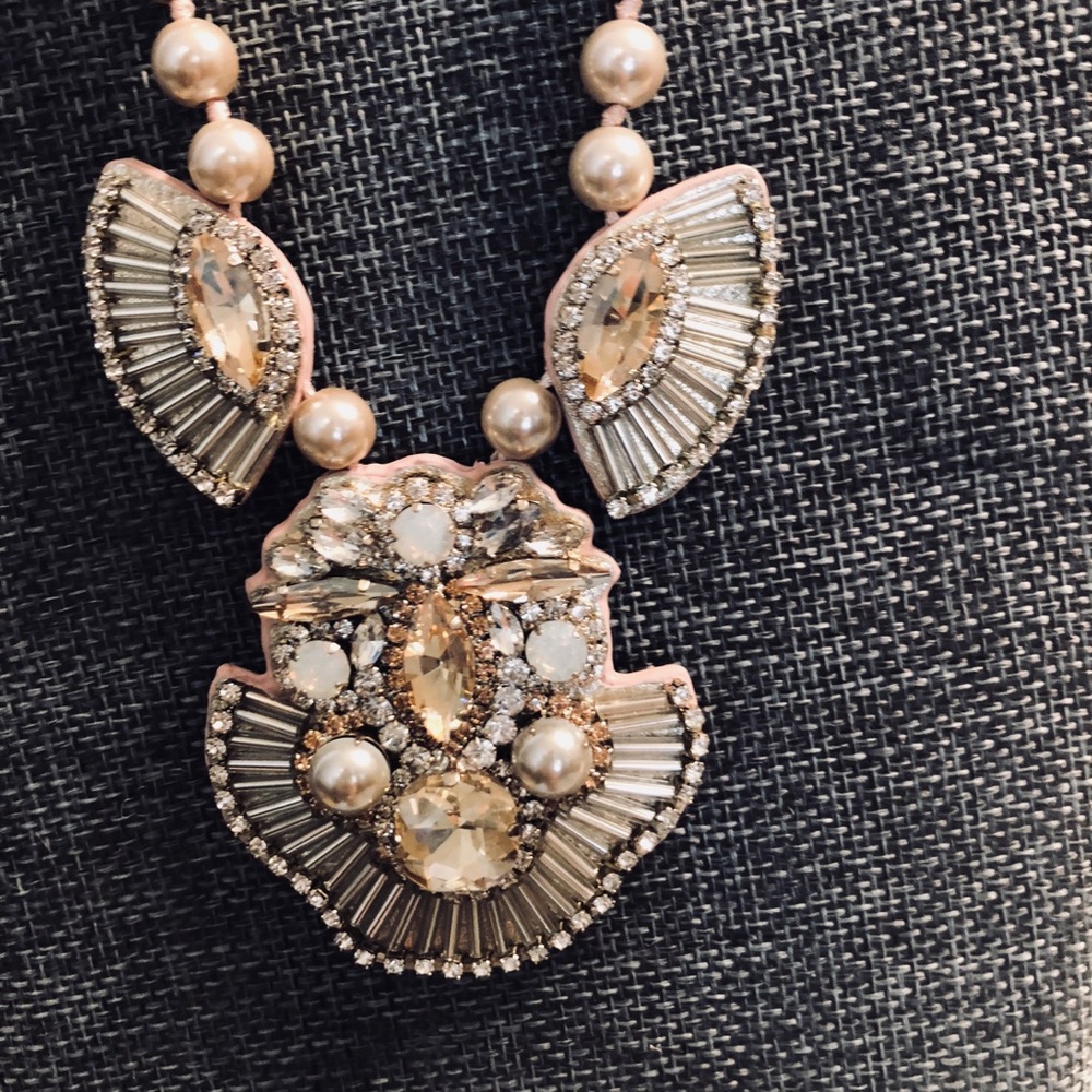 Adjustable Jolie pendant necklace